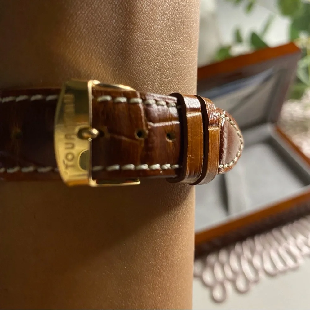 Tourneau 18K Gold Open Heart Brown Leather Watch Vintage 30022